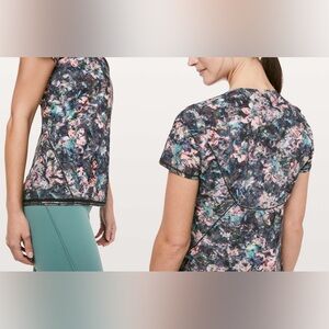 NWT Into The Sun Short Sleeve